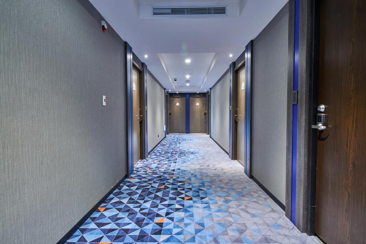 Holiday Inn Express Kaohsiung Love River By Ihg Экстерьер фото