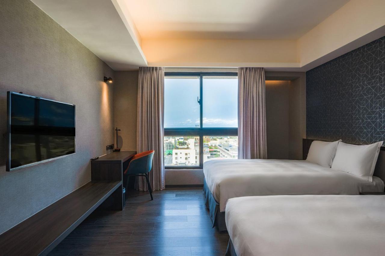 Holiday Inn Express Kaohsiung Love River By Ihg Экстерьер фото