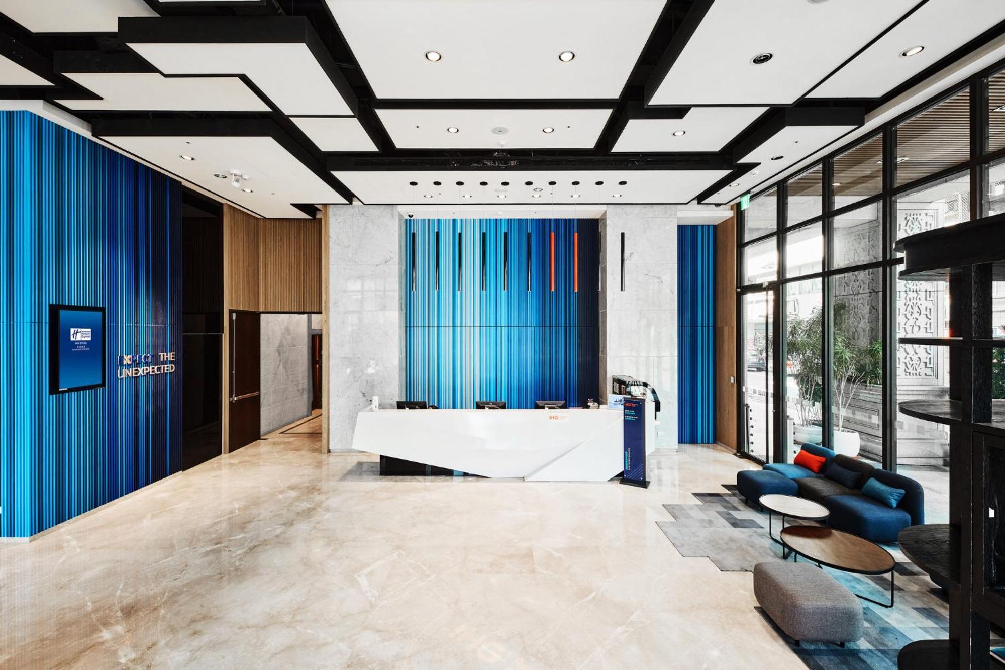 Holiday Inn Express Kaohsiung Love River By Ihg Экстерьер фото