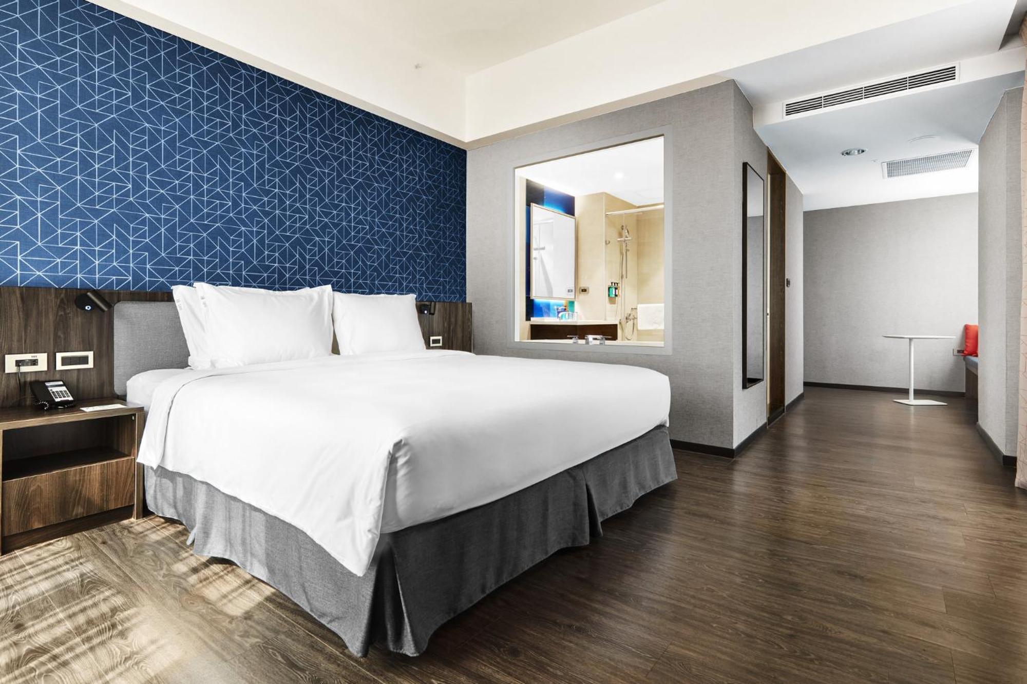 Holiday Inn Express Kaohsiung Love River By Ihg Экстерьер фото