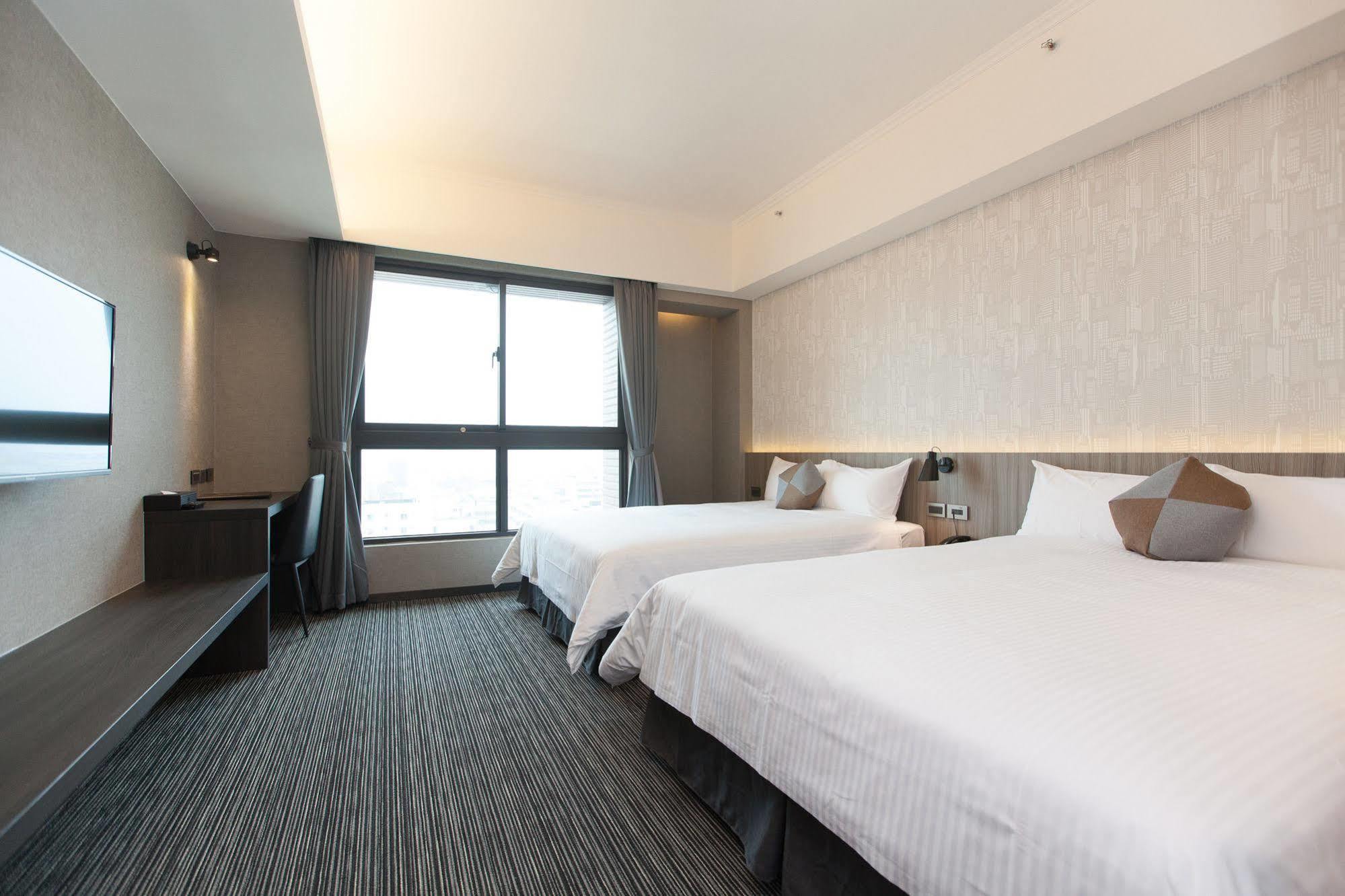 Holiday Inn Express Kaohsiung Love River By Ihg Экстерьер фото