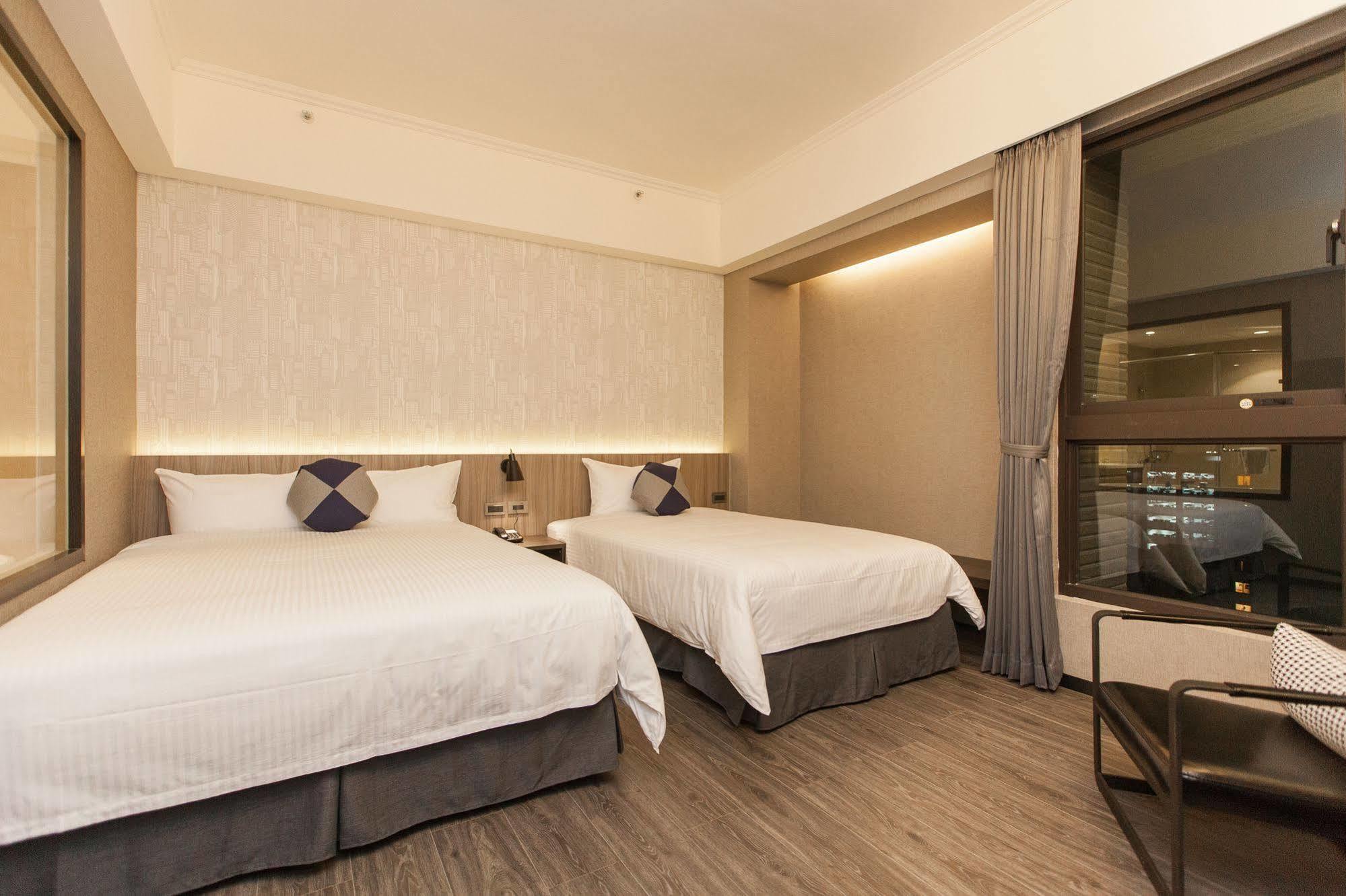Holiday Inn Express Kaohsiung Love River By Ihg Экстерьер фото